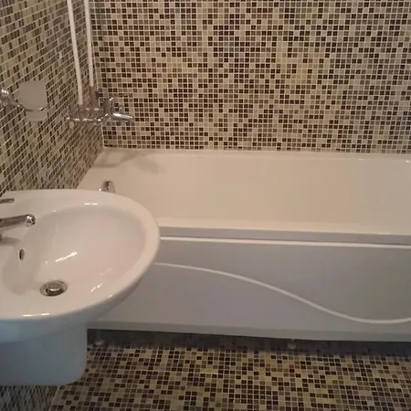 Privately Owned 3rd Floor - E306 - In The Clara